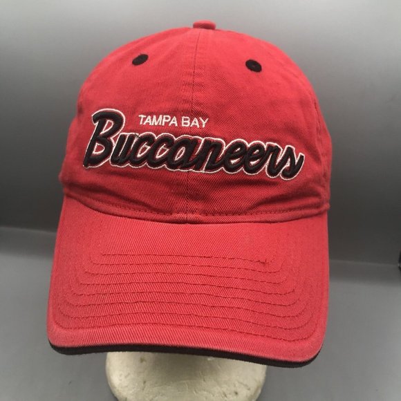 Tampa Bay Buccaneers Hat Baseball Cap Adjustable Strap Back Red Adult Reebok NFL - Picture 1 of 9